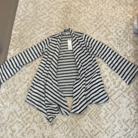BB Dakota sweater - Picture 1 of 5